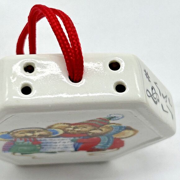 Vintage Christmas Memories Porcelain Pomander Ornament 3 Mice Caroling‎ - 1980s - Picture 6 of 7